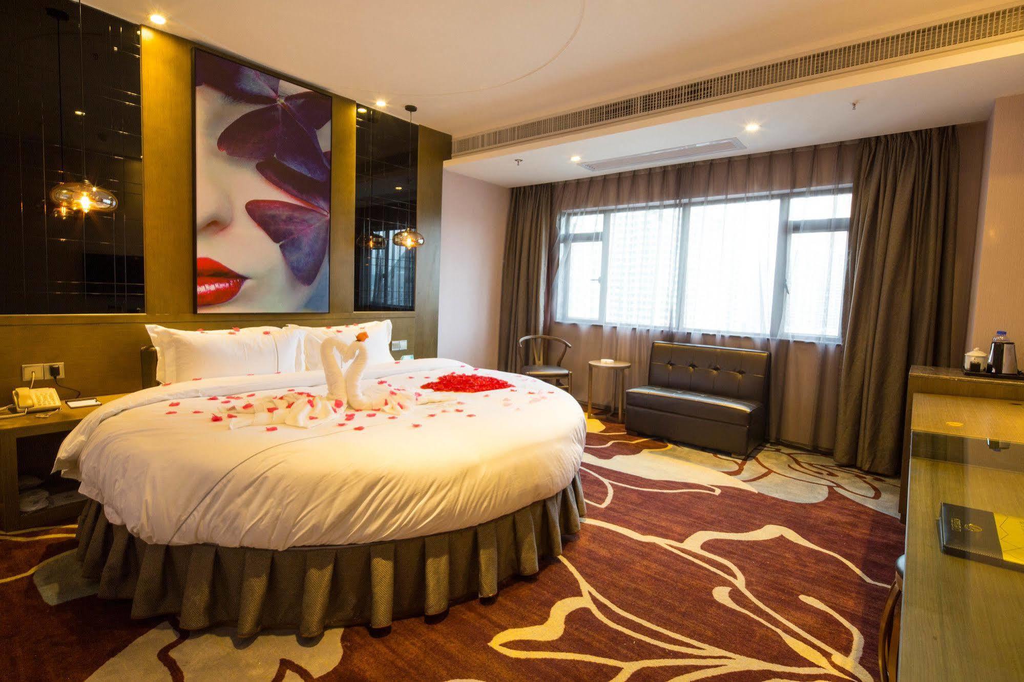 Lnsail Hotel Shenzhen Luohu Port Railway Station المظهر الخارجي الصورة