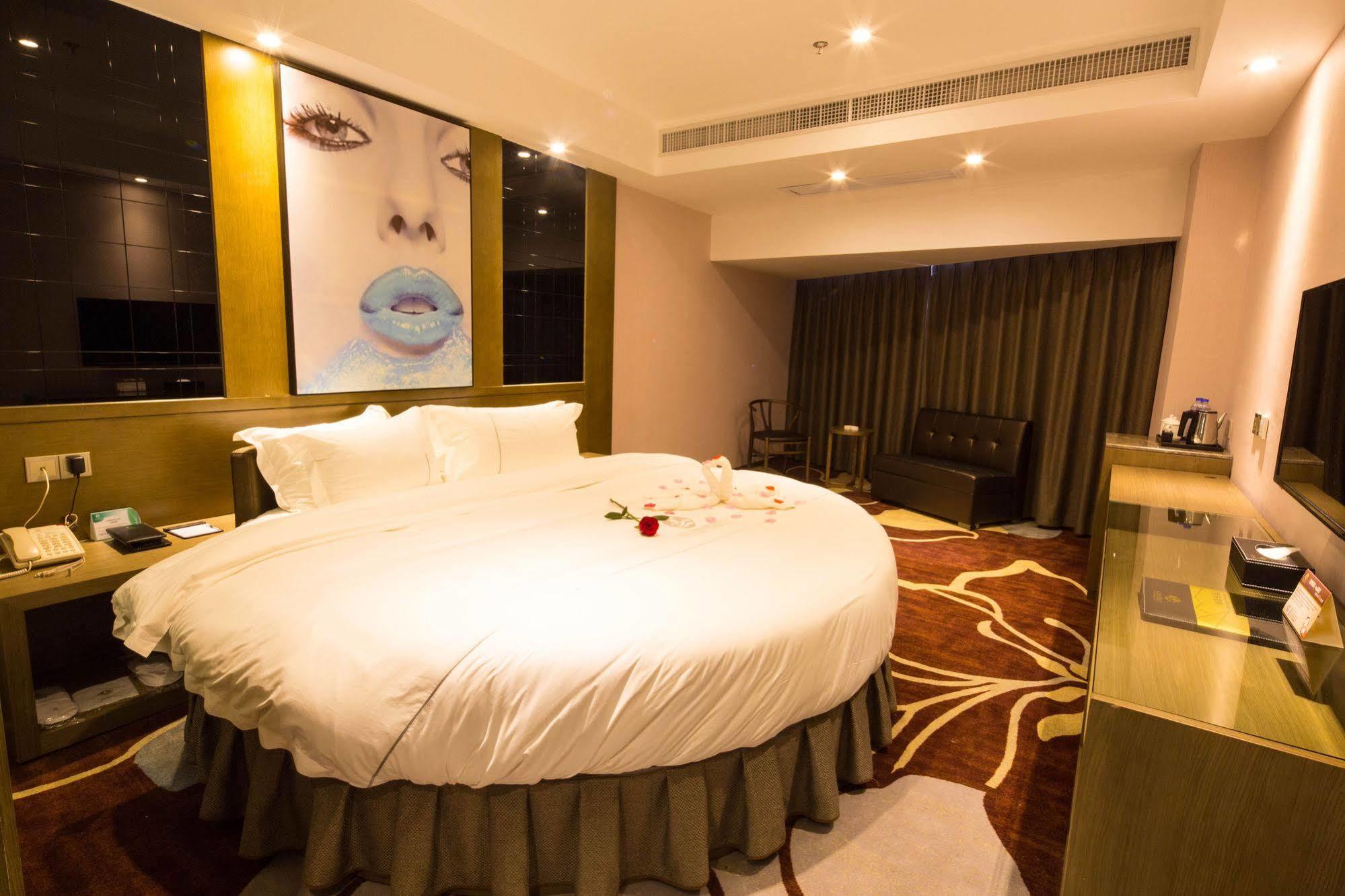 Lnsail Hotel Shenzhen Luohu Port Railway Station المظهر الخارجي الصورة