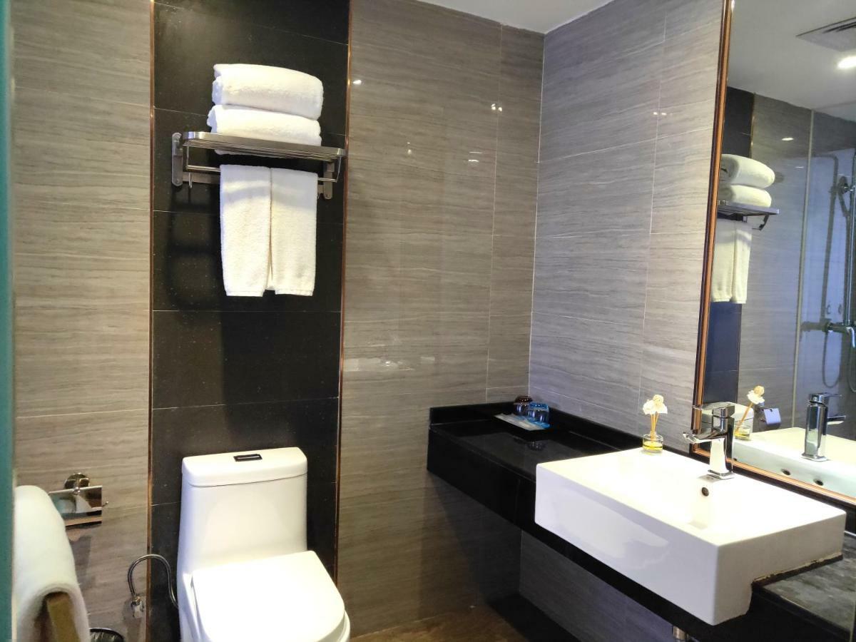 Lnsail Hotel Shenzhen Luohu Port Railway Station المظهر الخارجي الصورة